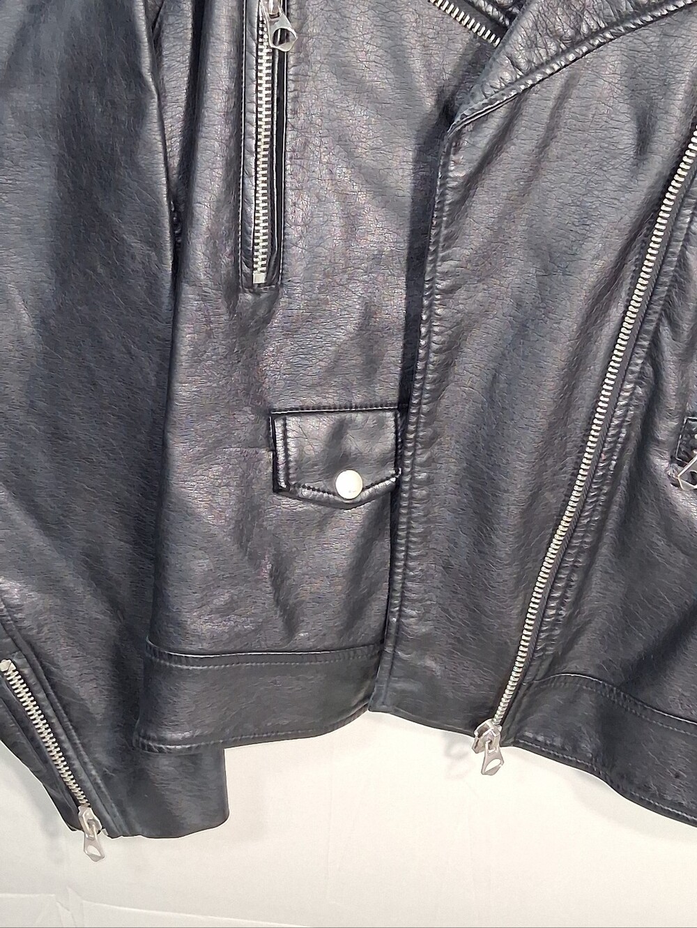Torrid Size 4 Rebel Moto Bikercore Black Faux Leather Zippered And Snaps Jacket - Picture 6 of 14